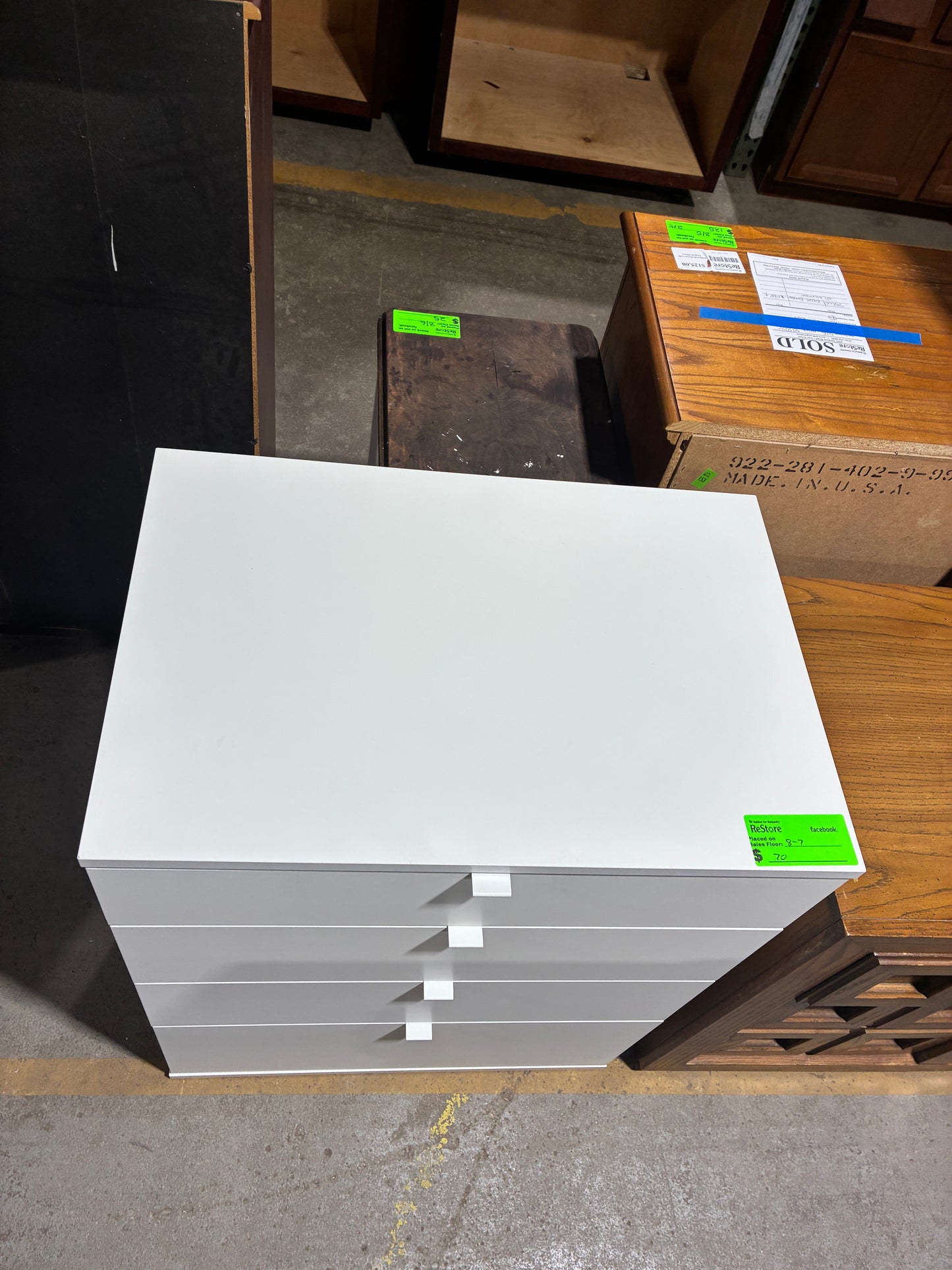Modern White 4-Drawer Dresser