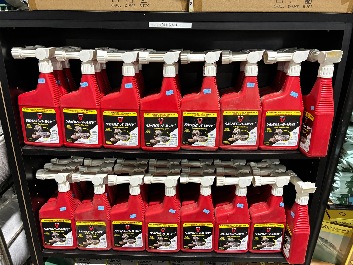 Victor Snake-A-Way Snake Repelling Spray Hose-End Sprayer