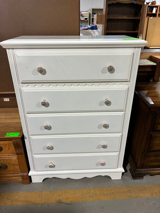 White Five-Drawer Tall Dresser with Decorative Knobs