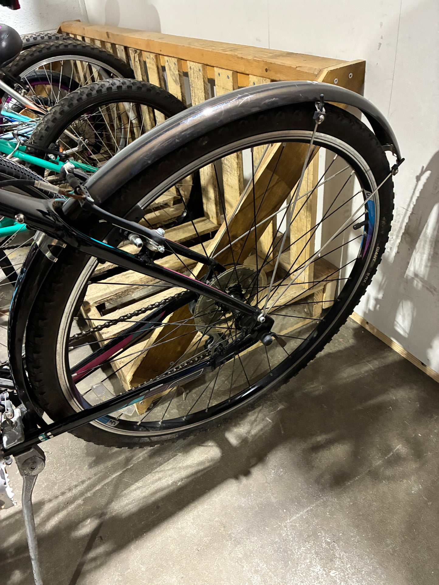 Liv Rove 3 Hybrid Bike – Black with Pink & Teal Accents