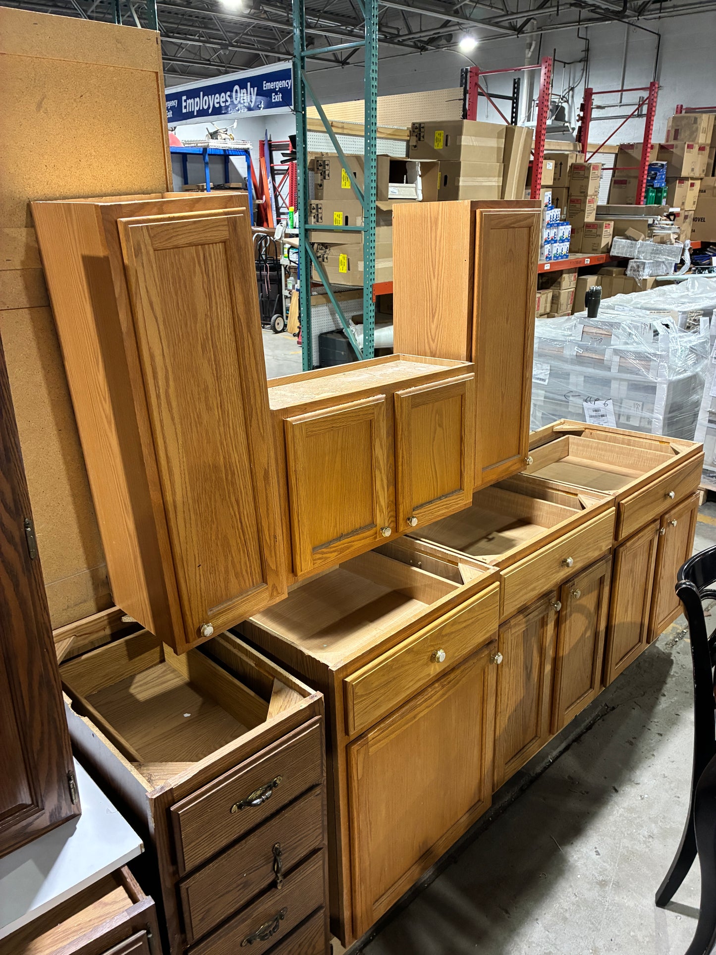 Merillat 6-Piece Oak Kitchen Cabinet Set