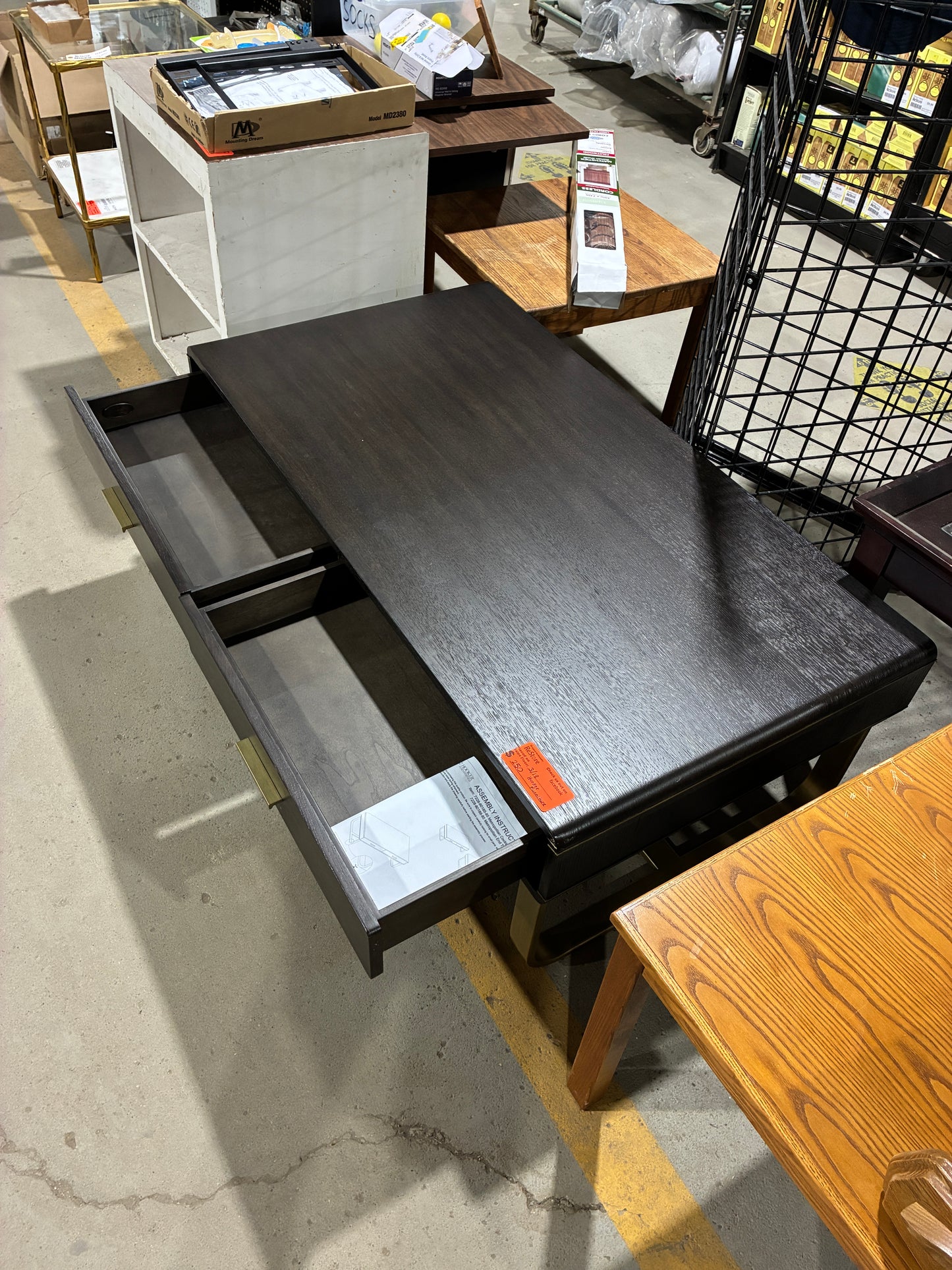 Hooker Furniture Metropolitan 2-Drawer Coffee Table