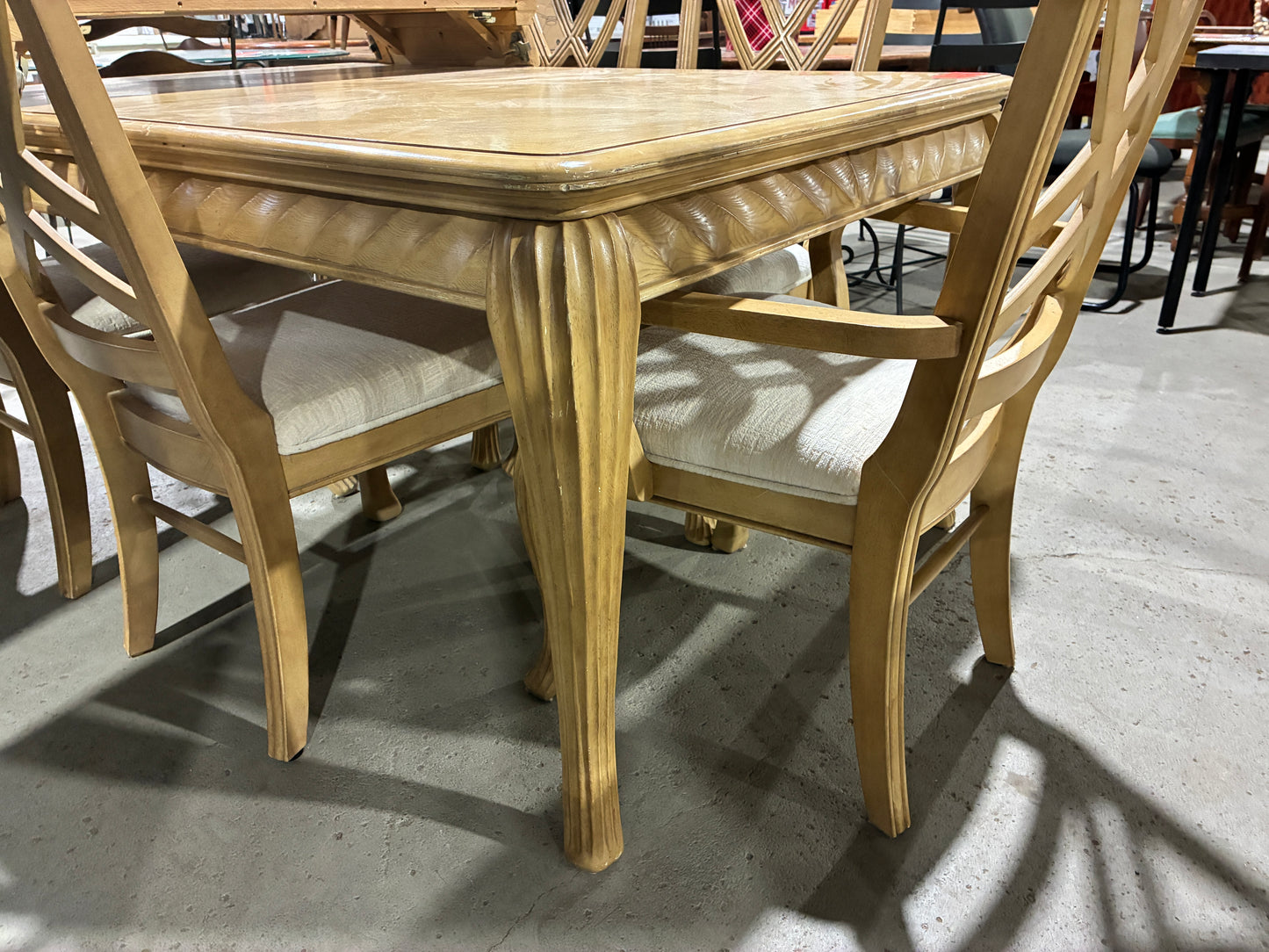 Light Oak Dining Table with Leaf and 5 Chairs