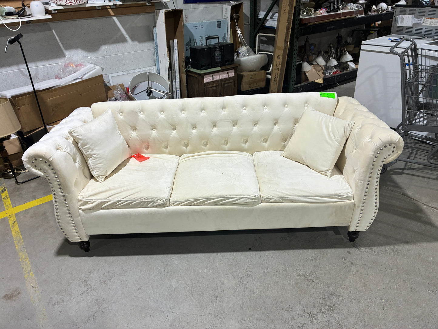 Cream Tufted Chesterfield Sofa