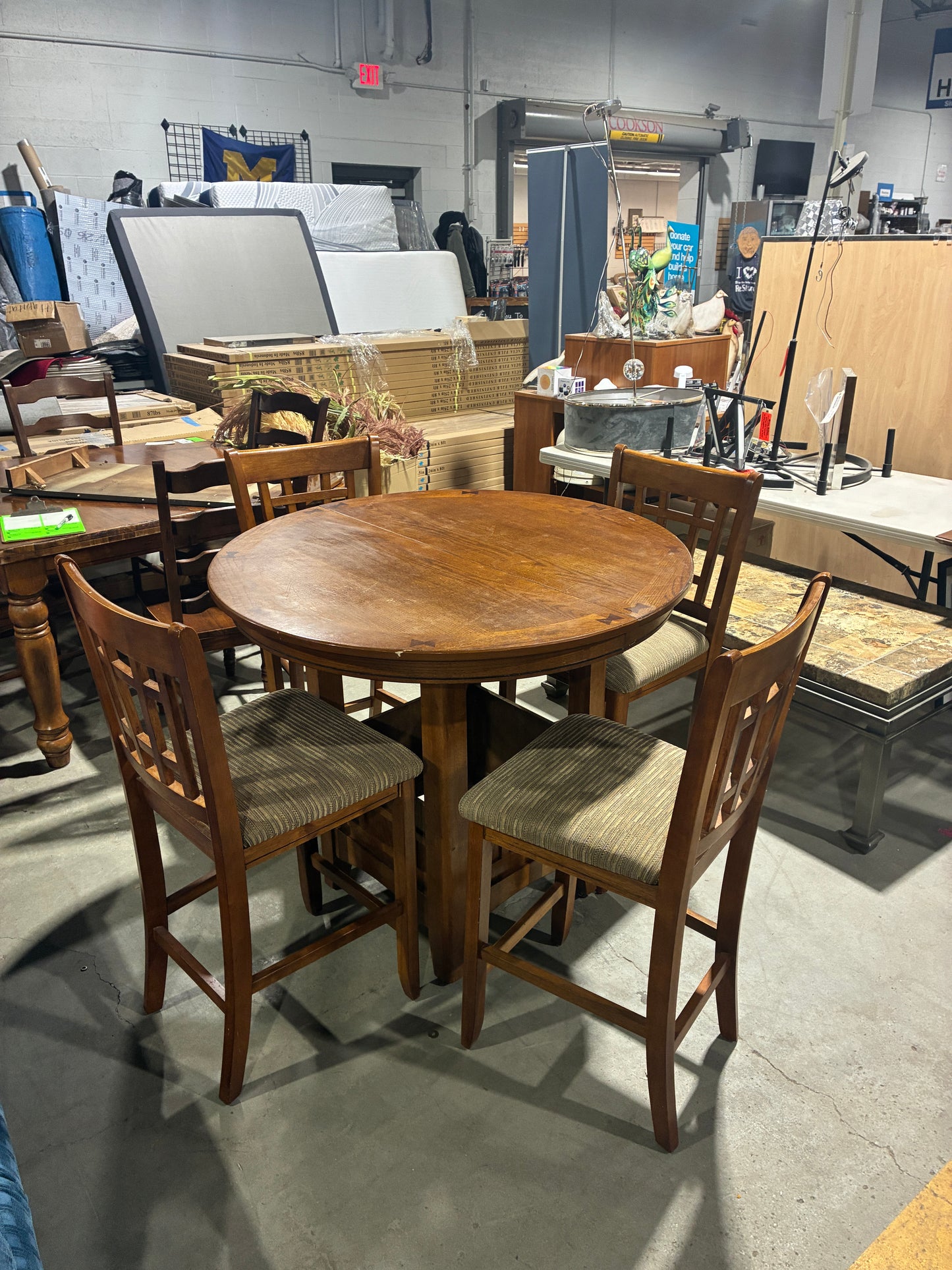 Counter Height Dining Table with 4 Stools