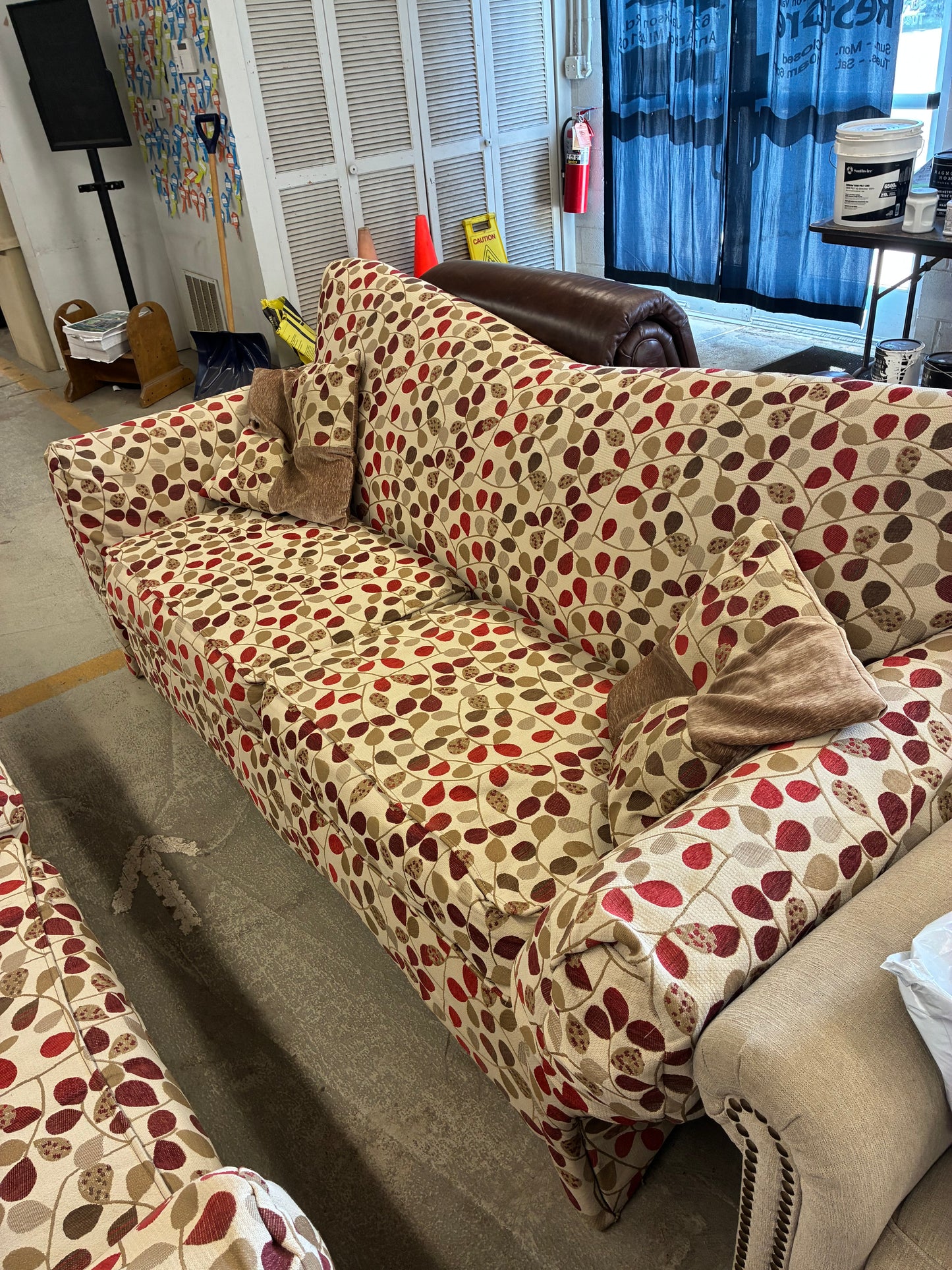 Leaf Pattern Sofa with Accent Pillows