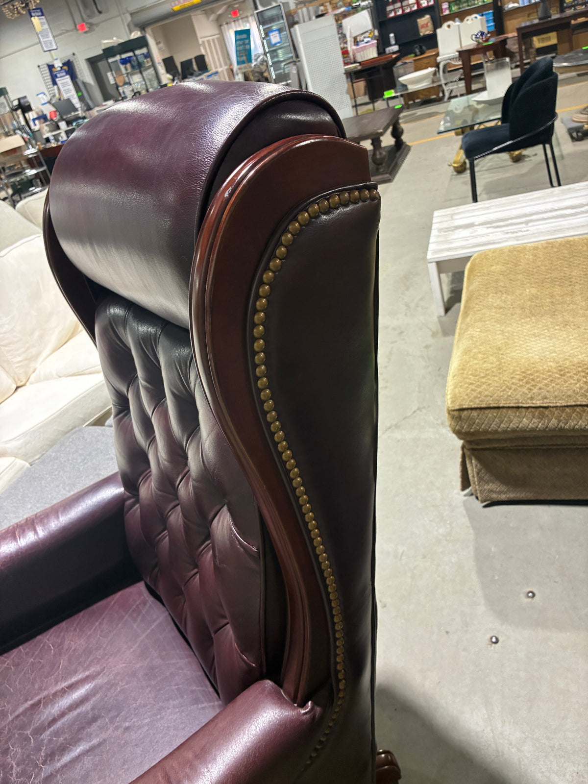Traditional Burgundy Executive Office Chair
