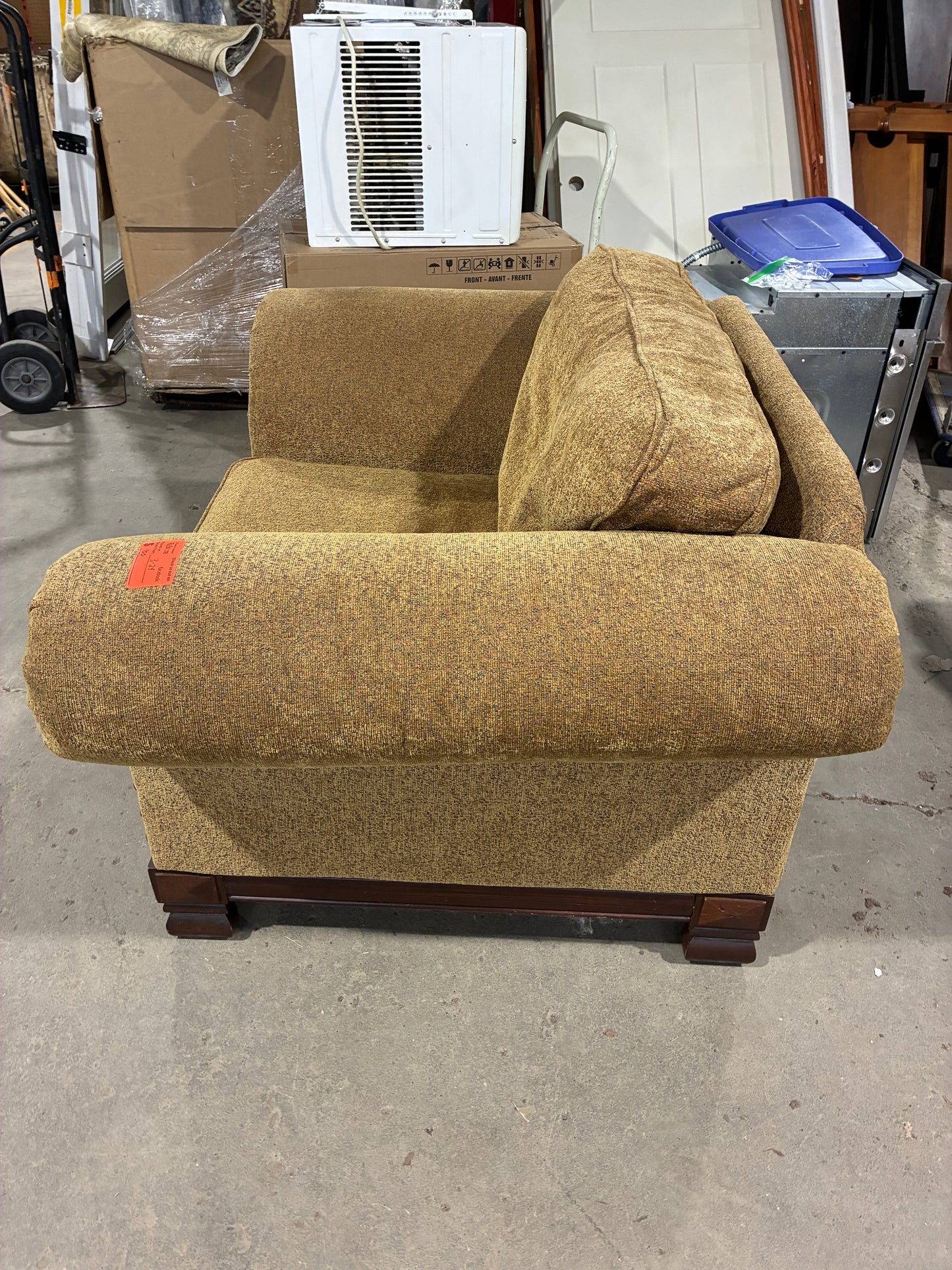 Simsbury Arm Chair in Luxor Mocha