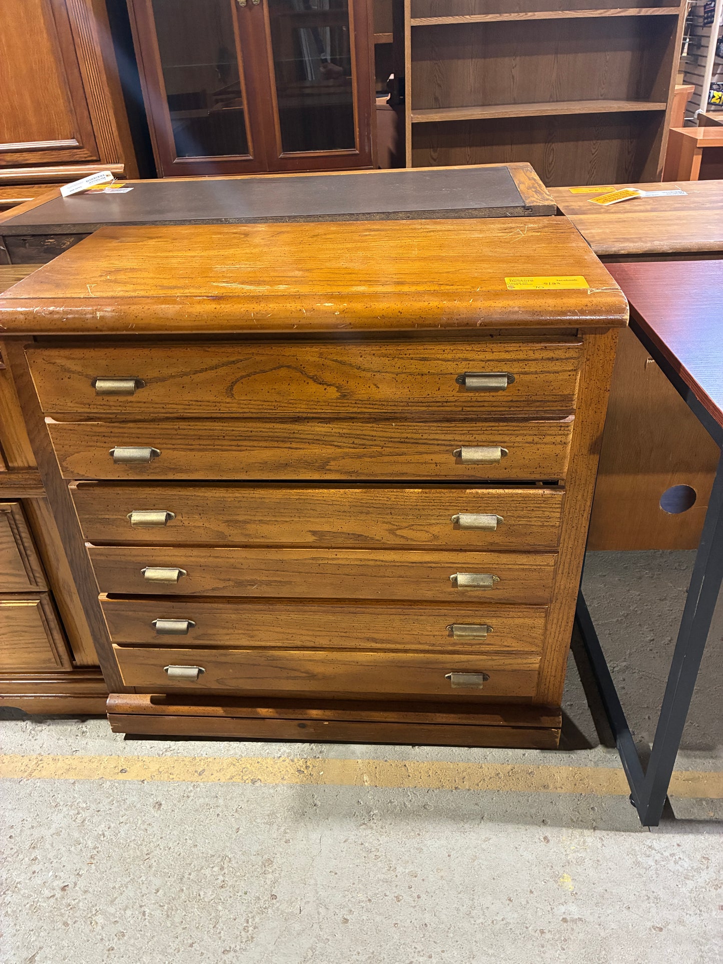 Bassett 6-Drawer Chest