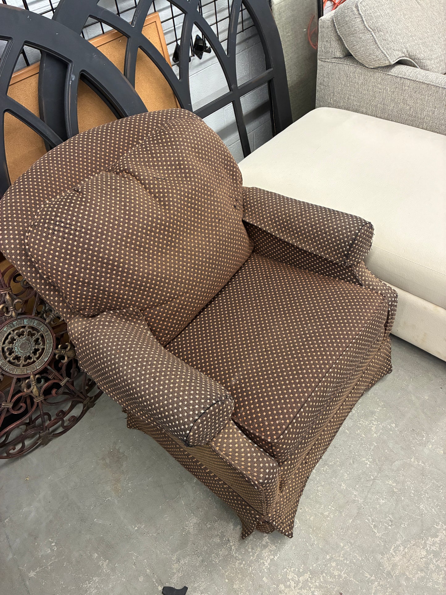 Ethan Allen Traditional Classics Upholstered Armchair