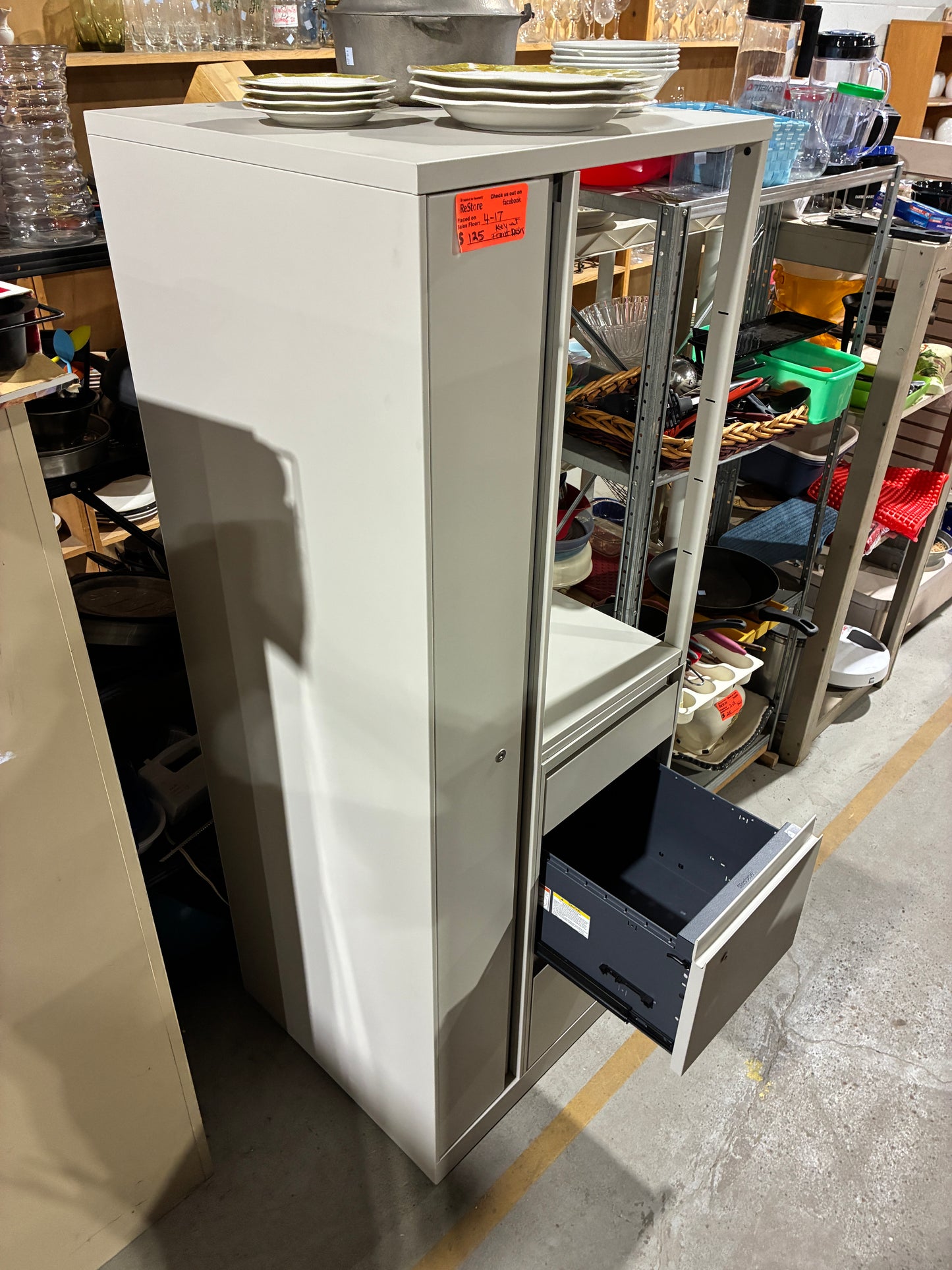 Steelcase Storage Unit with Drawer, Cabinet & Key Lock