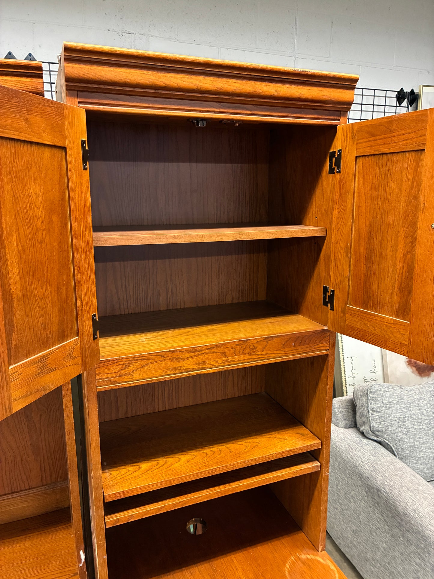 Hooker Furniture Executive Desk with Hutch and Return