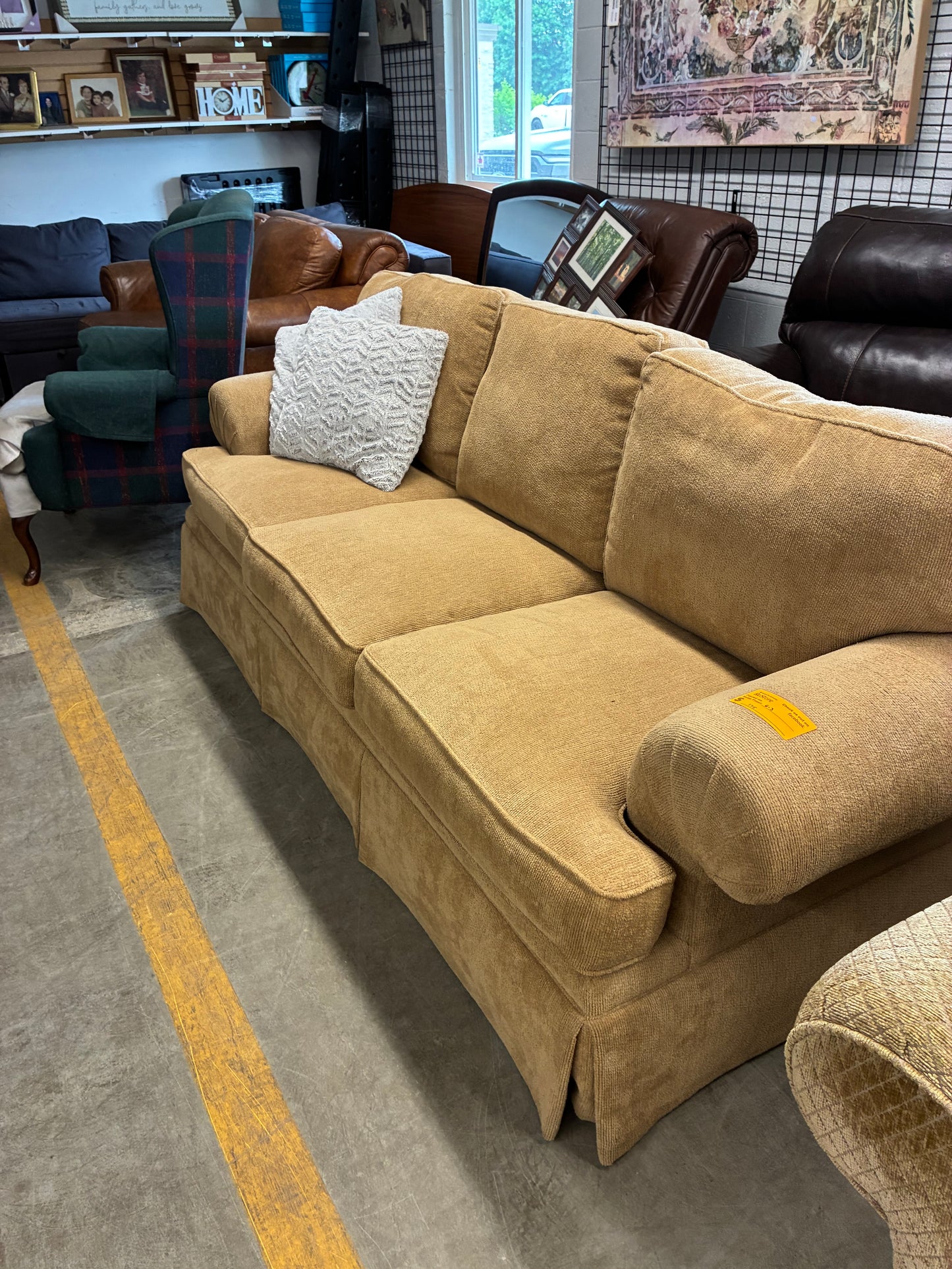 Henredon Tan Upholstered Sofa with Accent Pillows