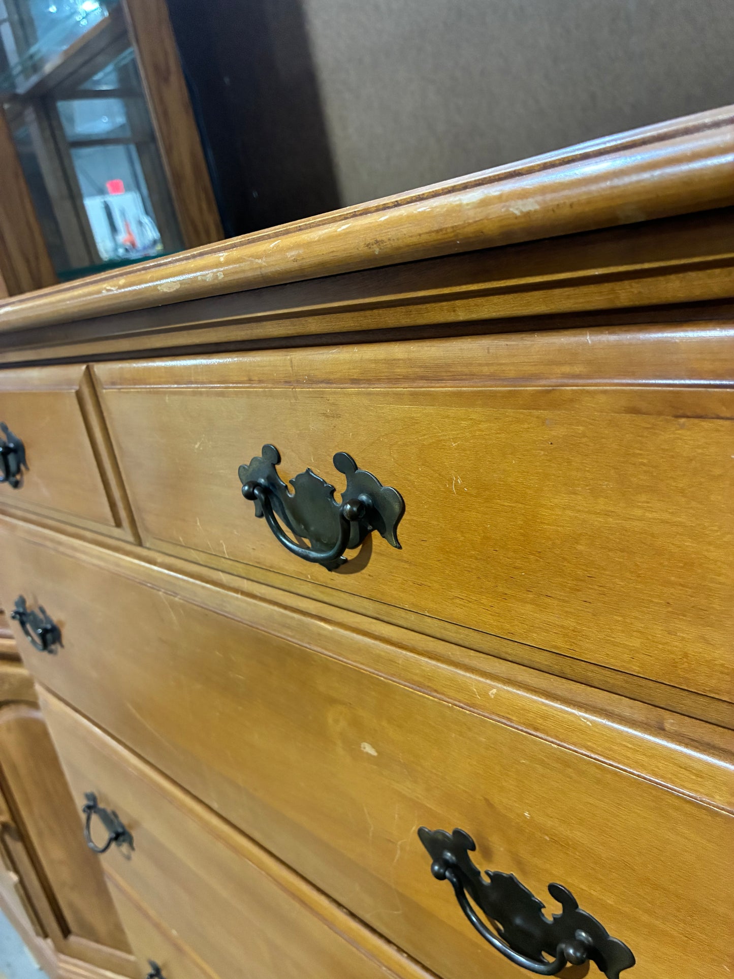 Honey Oak 5-Drawer Chest Dresser