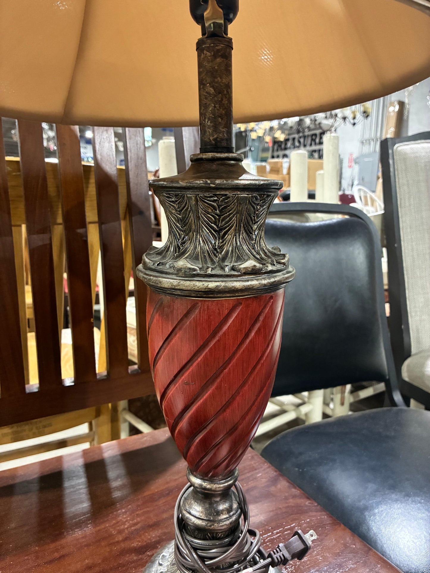 Decorative Red Glass Table Lamp